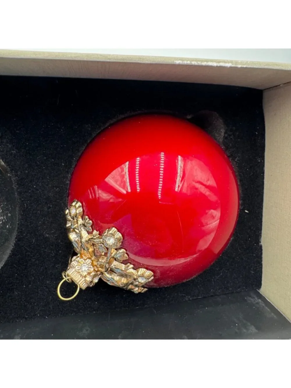 Jason Wu Glass Ornament Set Of 3 Deep Red White Black Gold Accents